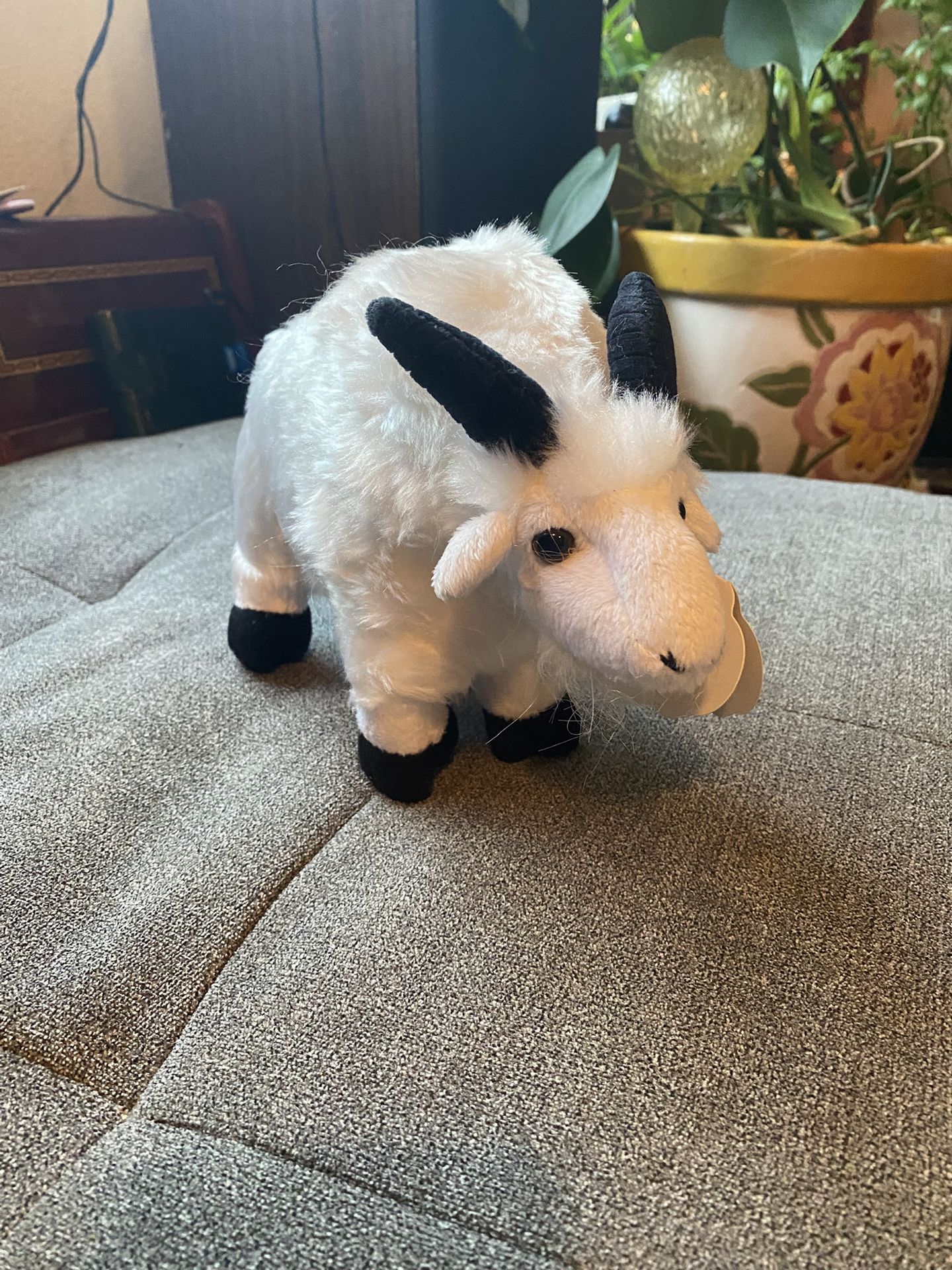 Wishpets Billy Goat Plush Plushie Stuffy Lovey Stuffed Animal Mountain Valentines NWT