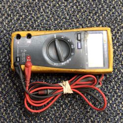 Fluke 77.                            RSP026658