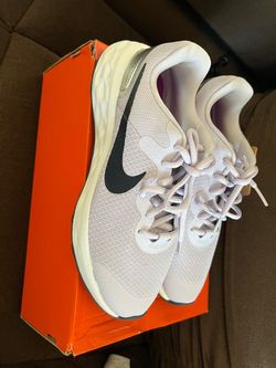Tennis Nike size 5y
