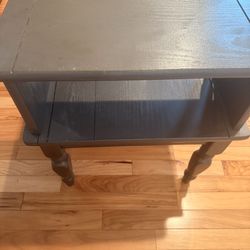 Solid Wood Coffee Table with Upper Shelf – Rustic / Farmhouse