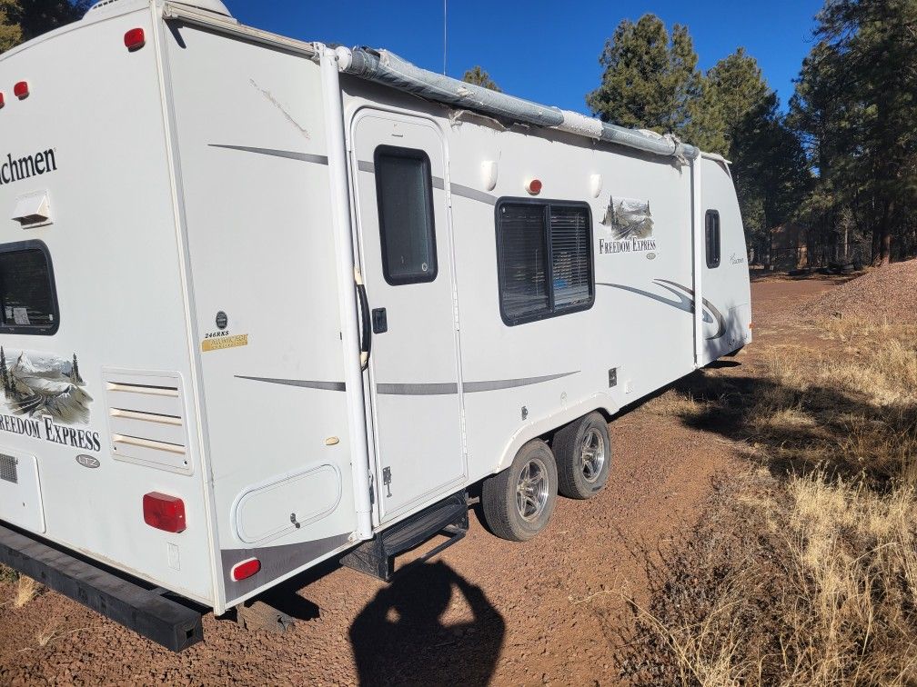 2012 Coachman Freedom express 246RKS