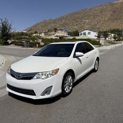 2014 Toyota Camry CLEAN TITLE 