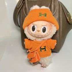 Labubu Bright Orange Outfit – Beanie + Knit Top + Mini Crossbody Bag | No doll