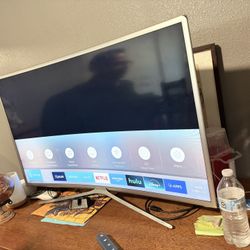 Samsung Curve Smart T.v 32”