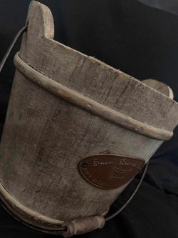 VINTAGE FARMHOUSE FARM BARN COUNTRY WOOD PAIL BUCKET DECOR