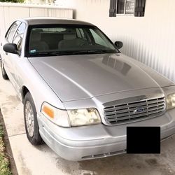 Ford Crown Victoria