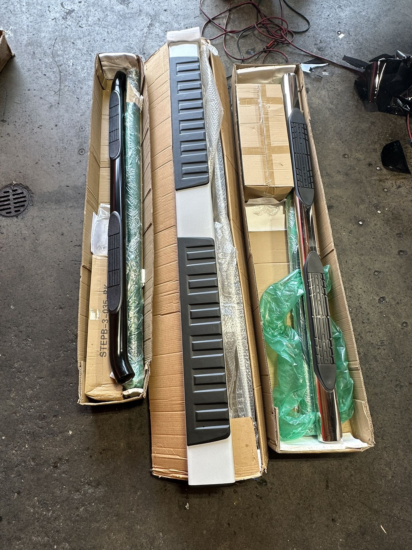 acura mdx / silverado /sierra / ford f150 SIDE STEPS