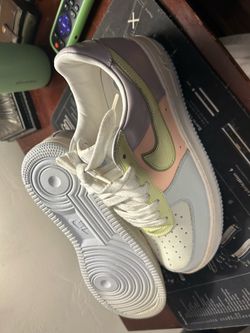 2006 Nike Easter egg size 10