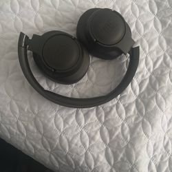 JBL 720tune Bt On Ear Headphones 