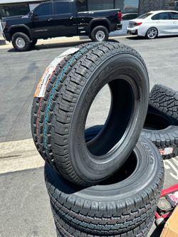 Toyo Tires H08+ in 235/65R16C
