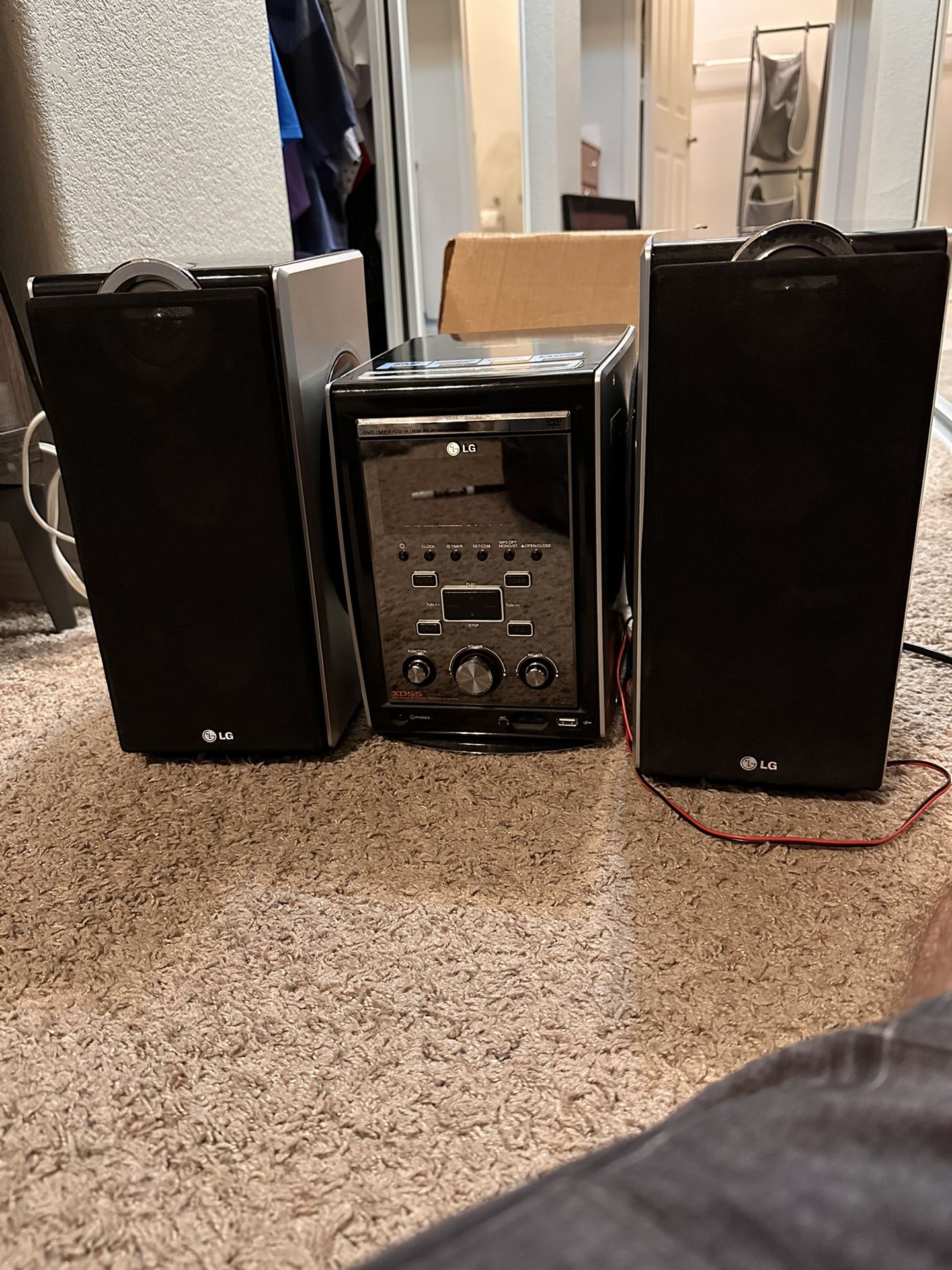 LG Radio