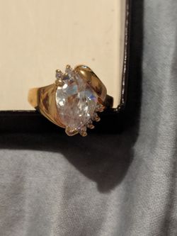 Fashion Ring Size 8 .