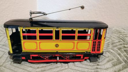 Tin toy cable car