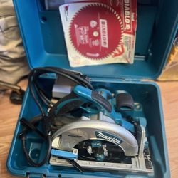 Makita Saw