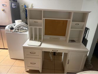 White Computer Desk with Hutch & Storage
