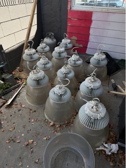 (12) High Bay Industrial Hanging Lights with Acrylic Diffusers
