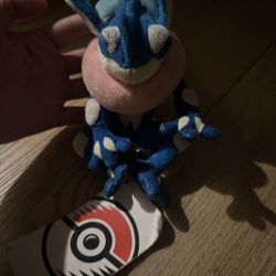 Greninja Sitting cutie 