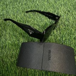 PRADA BLACK SUNGLASSES 
