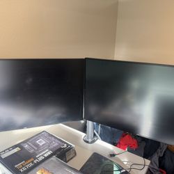 Dual Monitor Set Up 