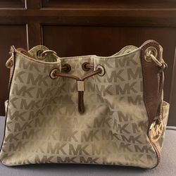 Michael kors purse