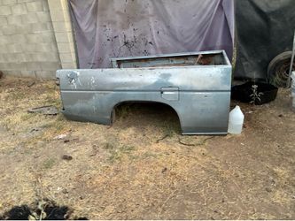 Nissan hardbody bed
