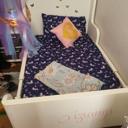 Girl  Expandable Twin  Bed And  Hello Kitty Dresser 