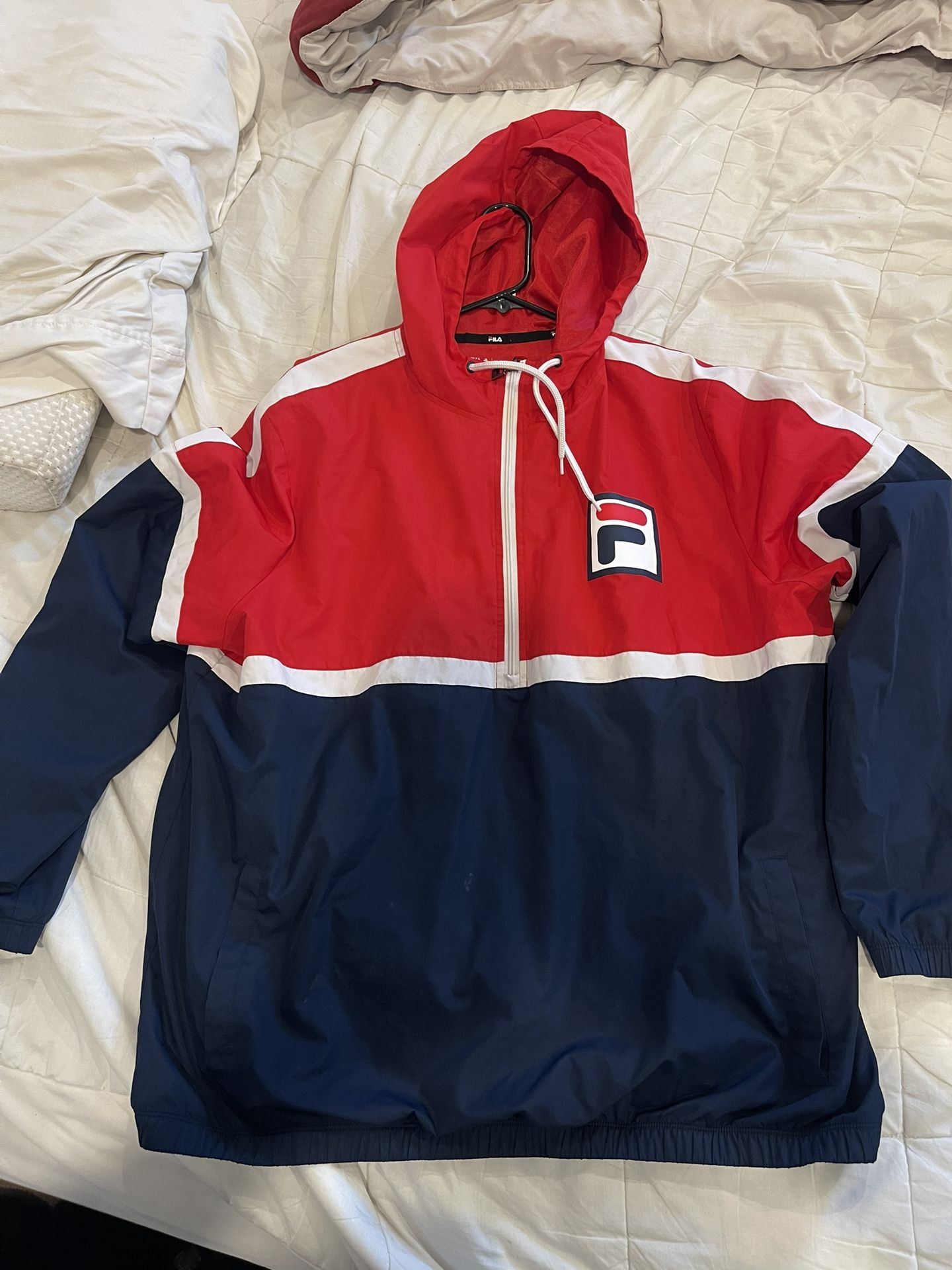XL Men’s Fila Windbreaker