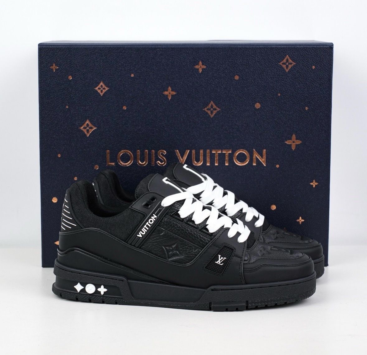 Louis Vuitton Trainer 'Embossed Monogram' sneakers