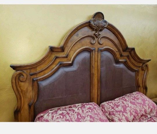 7 Piece Queen Bedroom Set