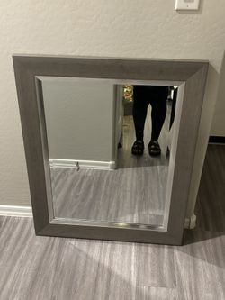 Gray Mirror