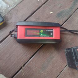 Battery Charger 