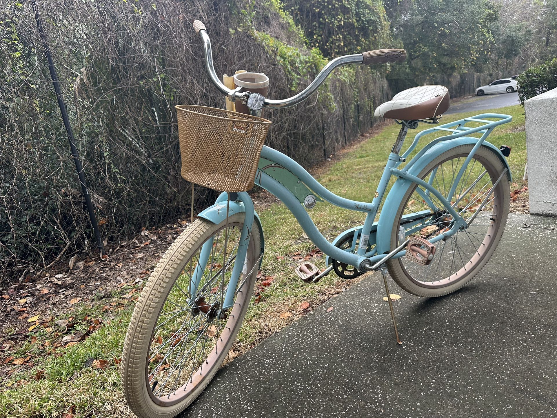 Huffy 26" Nel Lusso Cruiser Bike