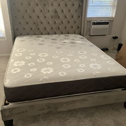 Queen Size Bed Frame With Mattress 