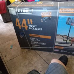 44" BASKETBALL  Hoop  portable New Never Opened 