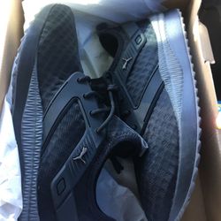 PUMA NEW TENNIS SHOES