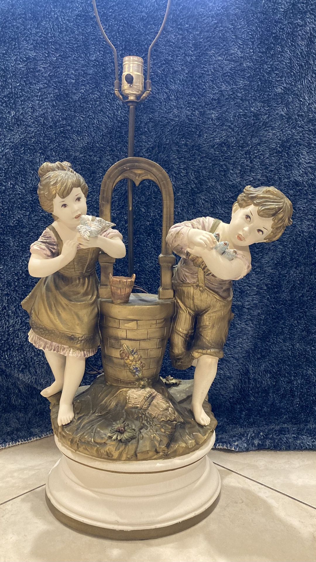 Antique Handmade Italian Figurine Lamp