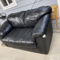 Leather Love Seat 