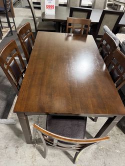 Modern Dining Room Set – Delivery & Financing!