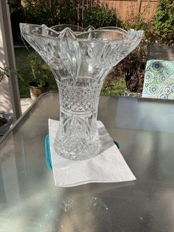CRYSTAL VASE
