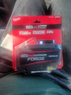 Milwaukee m18 XC8.0