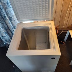 Igloo Freezer Chest
