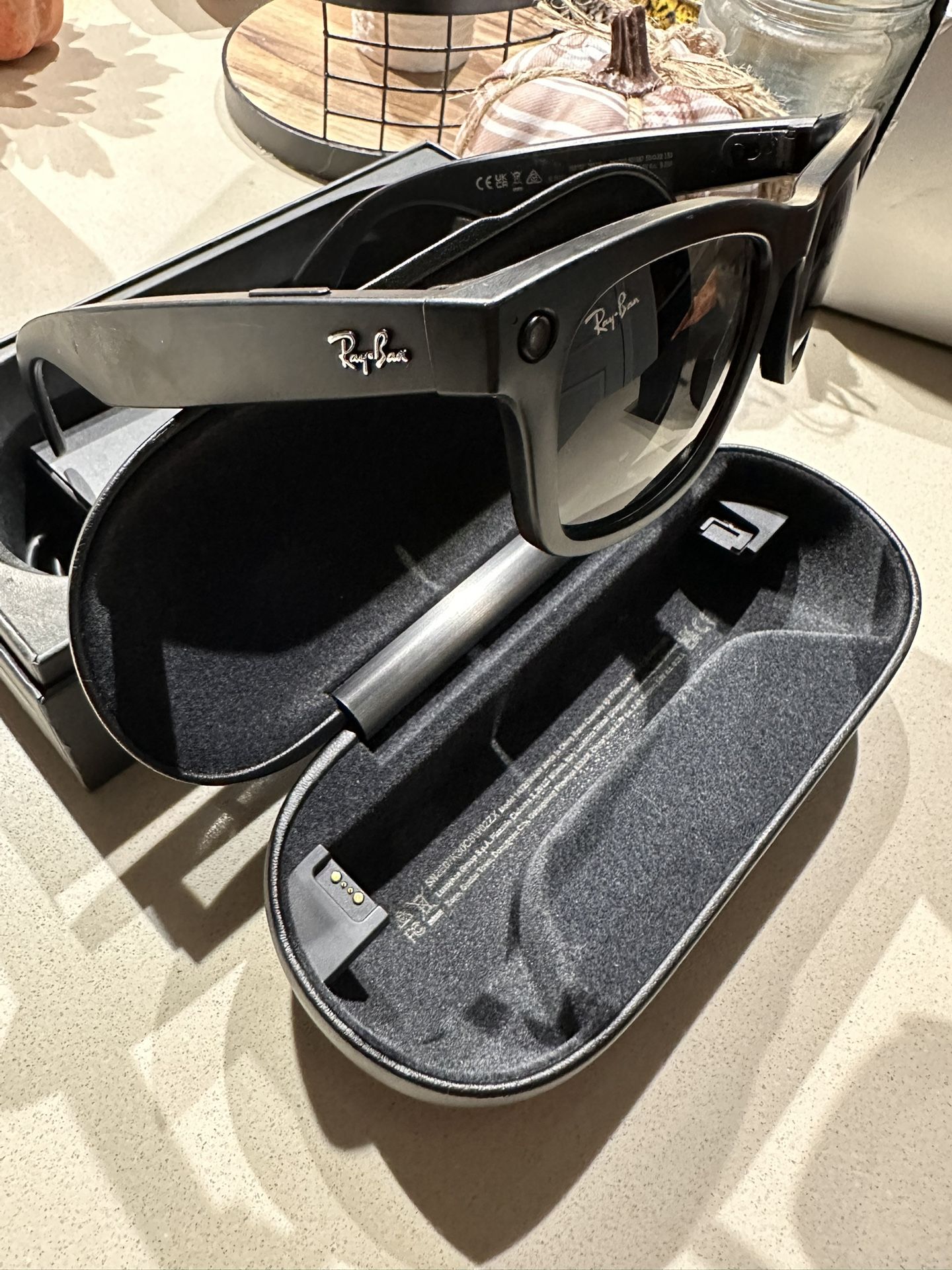Ray-Ban Wayfarer Stories