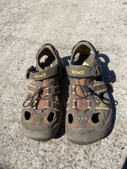 Teva sandals size 7