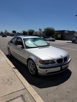 2004 BMW 325i
