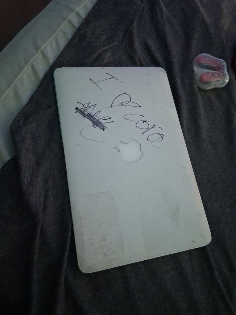 2009 MacBook