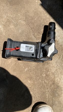 Testla hitch