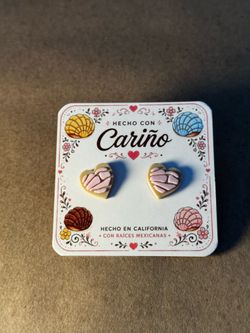 Cute heart concha stud earrings