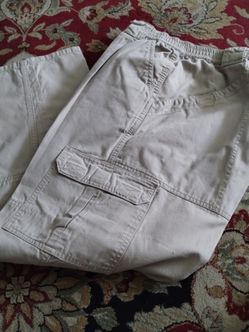 Pantalón cargo de hombre size 38x30 nuevos sin etiqueta $14