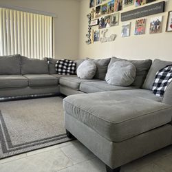 Giveaway Couch 3pc Set With Cushions Like New Cheap Deal