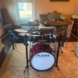 Alesis-Strike-Pro-SE-Drum-Set